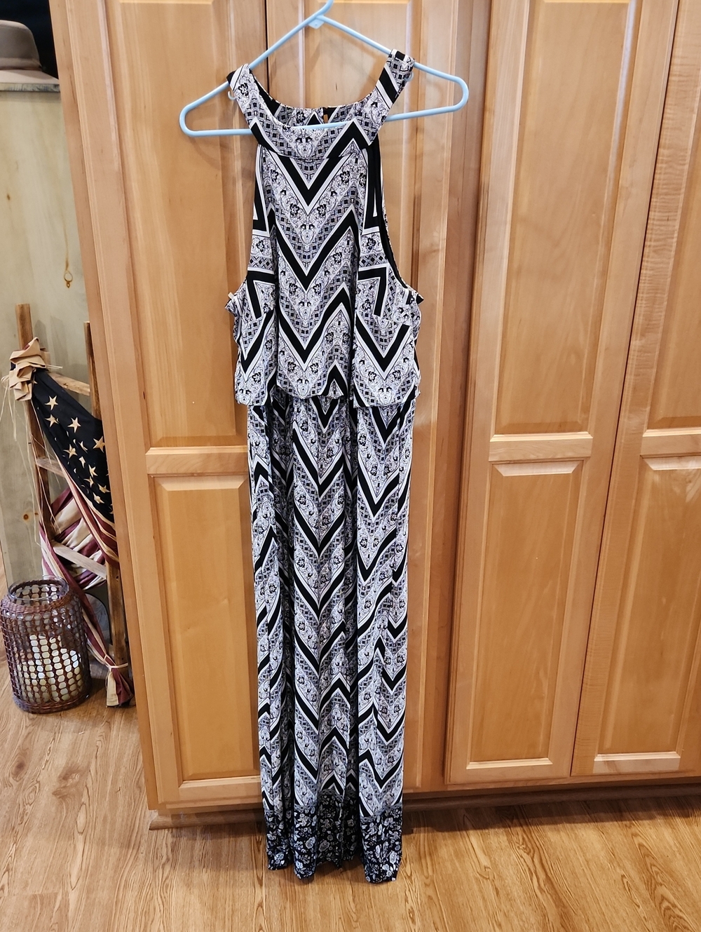 Kohl's Black and White Chevron Print Sleeveless Dress